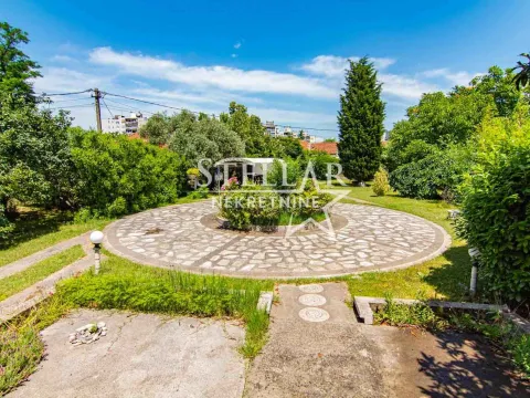 Izdavanje, kuća, 140m², Zabjelo, Podgorica - image 14