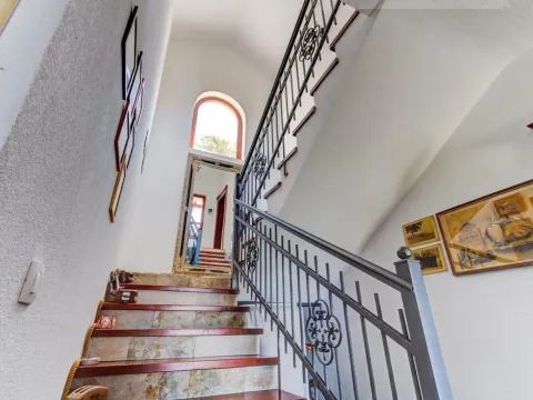 Prodaja, kuća, 210m², Zagora, Kotor - image 20