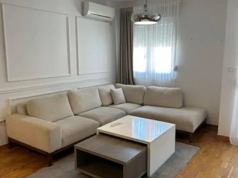 Izdavanje, jednosoban stan, 42m², City Kvart, Podgorica - image 10