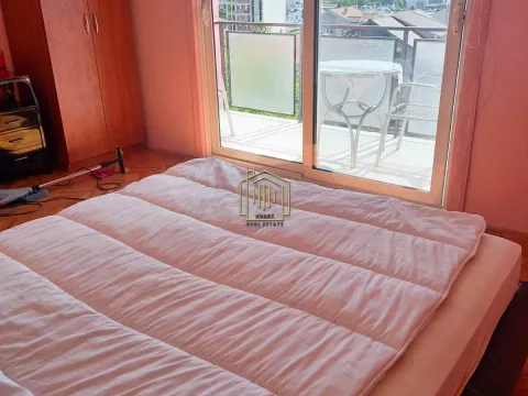 Izdavanje, trosoban stan, 85m², Dalmatinska ulica, Podgorica - image 4