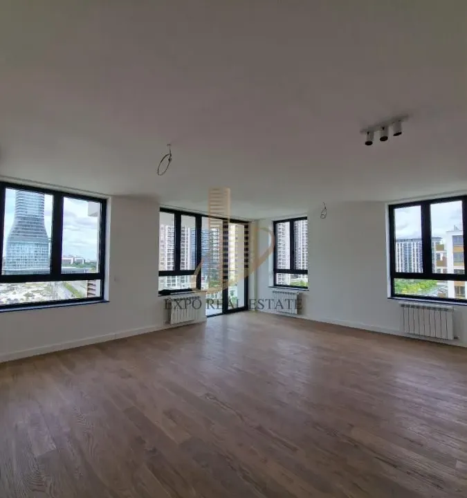 Izdavanje, poslovni prostor, 121m², Savski Venac, Beograd