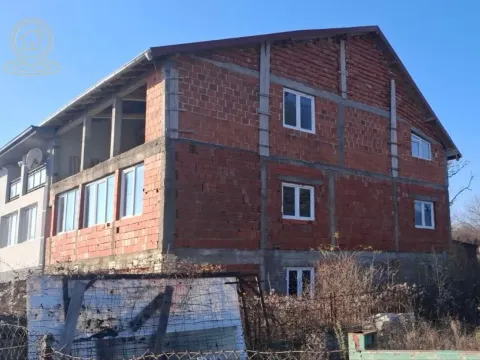 Prodaja, kuća, 360m², Pantelej, Niš - image 3