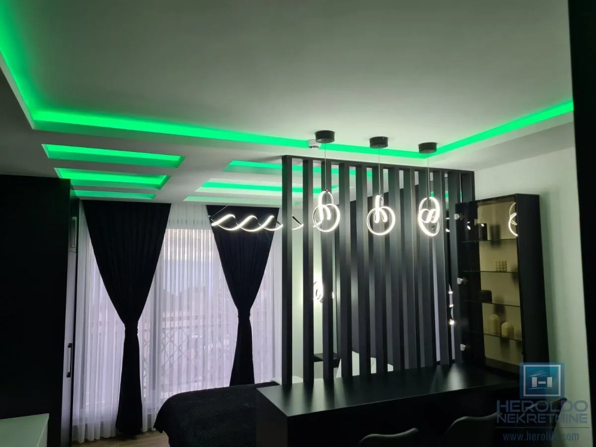 Prodaja, jednosoban stan, 30m², Kraljevi Čardaci, Kopaonik