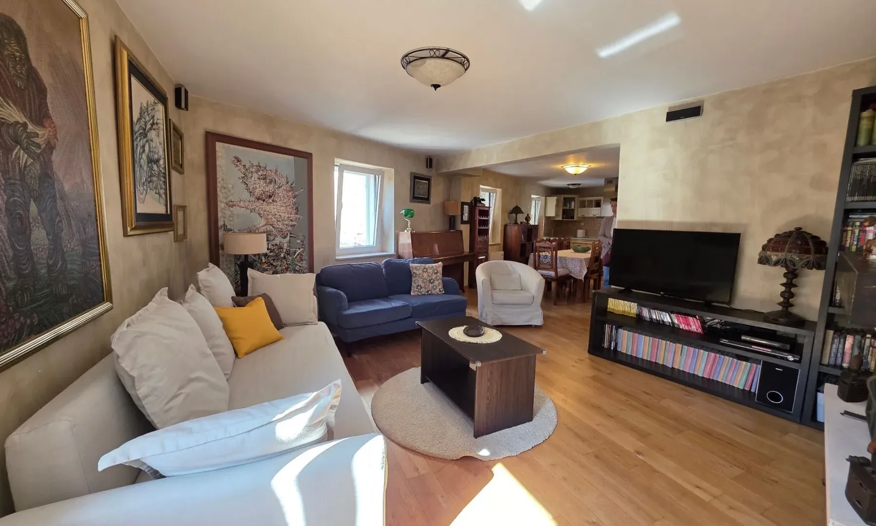 Rent, three bedroom apartment, 120m², Stari Grad, Budva