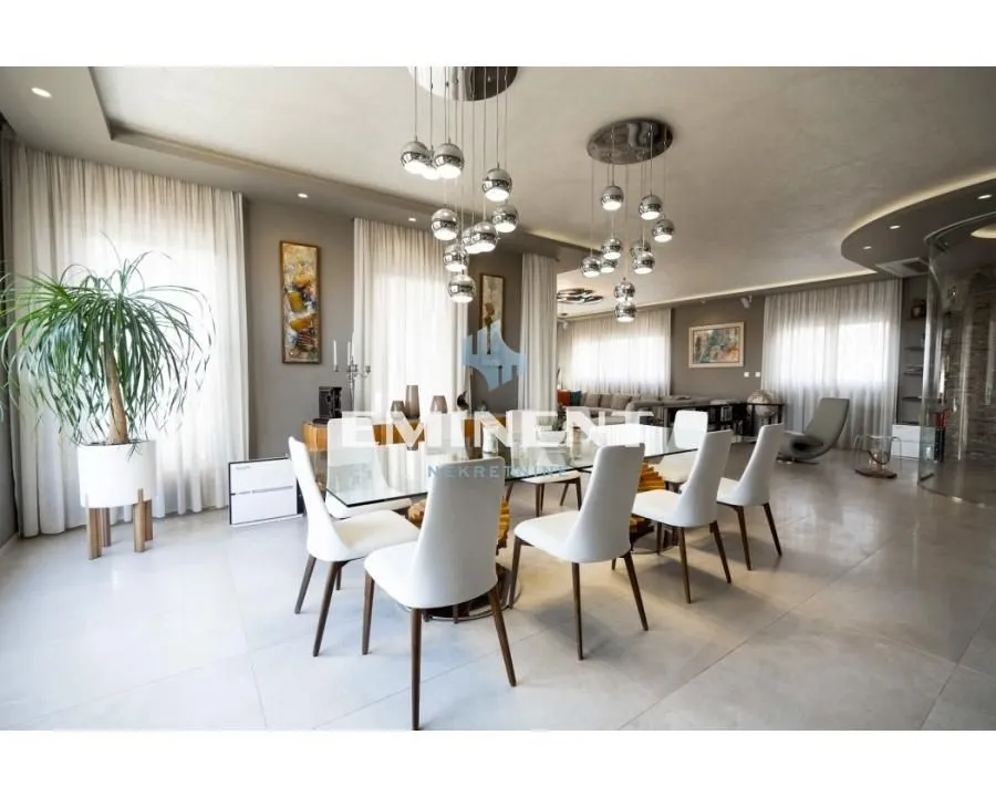 Prodaja, četvorosoban stan, 370m², Savski Venac, Beograd