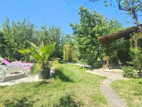 Izdavanje, kuća, 47m², Ledinci, Petrovaradin - image 2