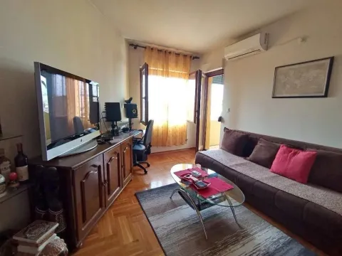 Sale, one bedroom apartment, 40m², Stari Aerodrom, Podgorica - image 1