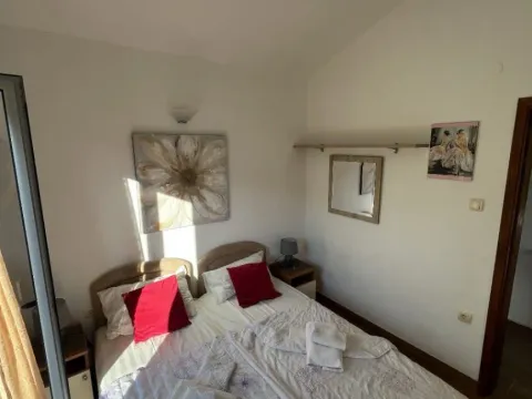 Rent, one bedroom apartment, 45m², Ivanovići, Budva - image 8