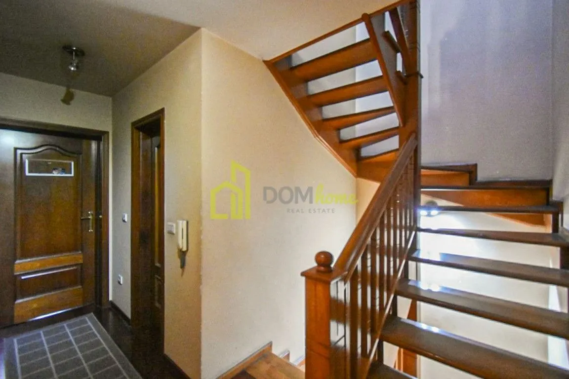 Sale, house, 300m², Zabjelo, Podgorica
