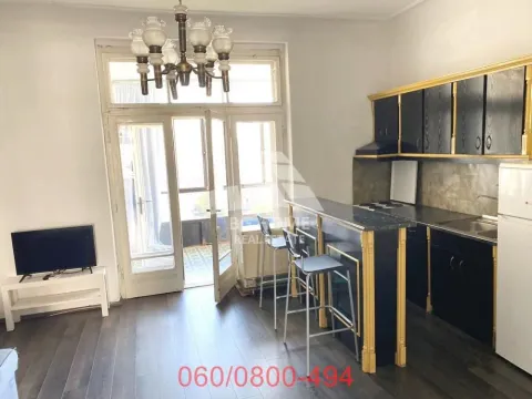 Izdavanje, četvorosoban stan, 120m², Savski Venac, Beograd - image 3