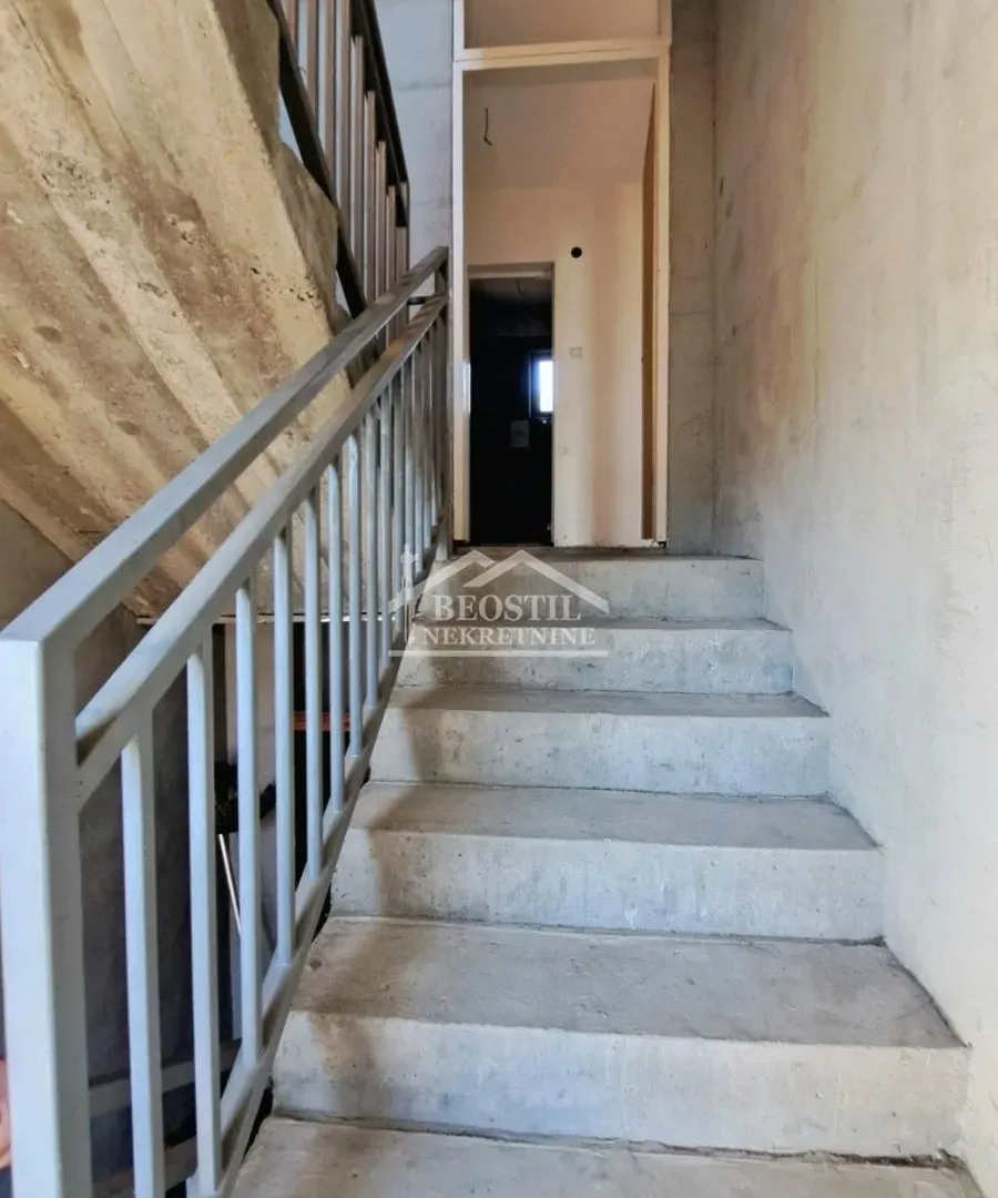 Sale, three bedroom apartment, 81m², Višnjička Banja, Palilula Sve Podlokacije