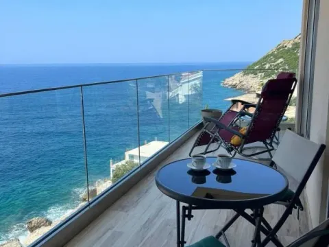 Prodaja, dvosoban stan, 87m², Dobre Vode, Bar