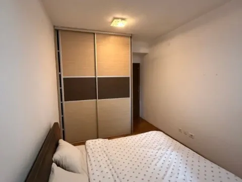 Izdavanje, jednosoban stan, 53m², City Kvart, Podgorica - image 6