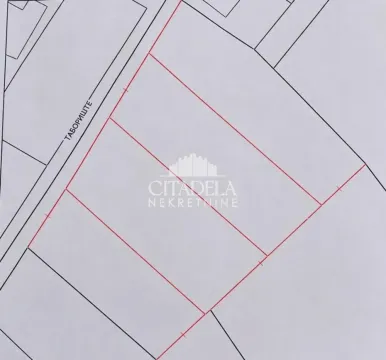 Katastarski plan parcele sa označenim granicama. - image 4