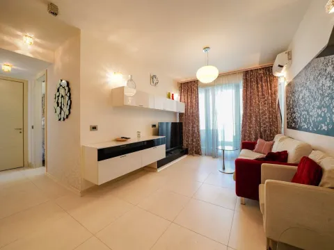 Prodaja, stan, 94m², Budva, Crna Gora - image 4