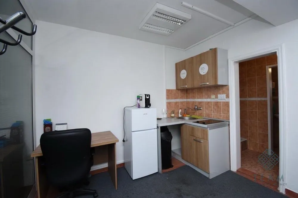 Rent, office space, 183m², Centar, Podgorica