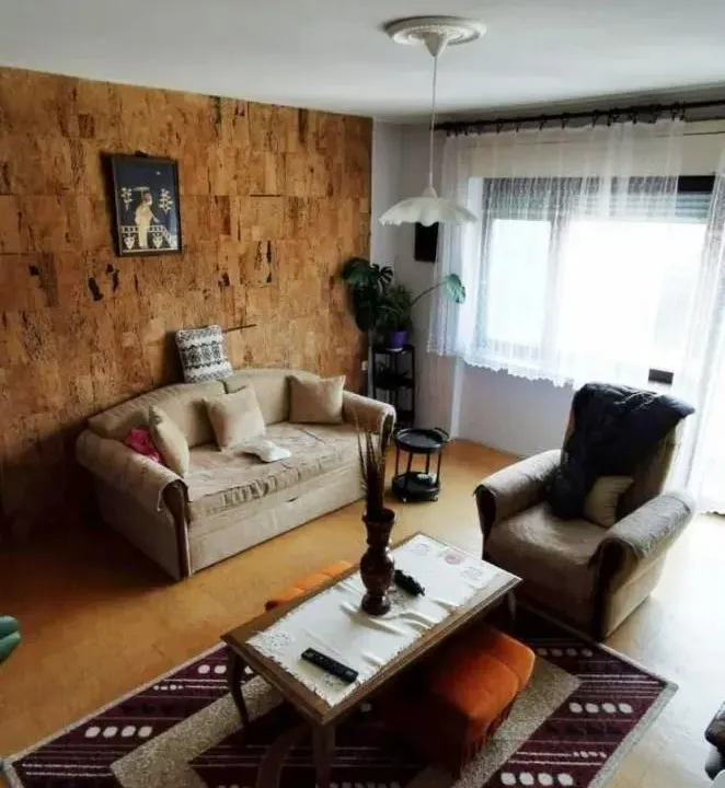 Sale, house, 200m², Centar, Inđija