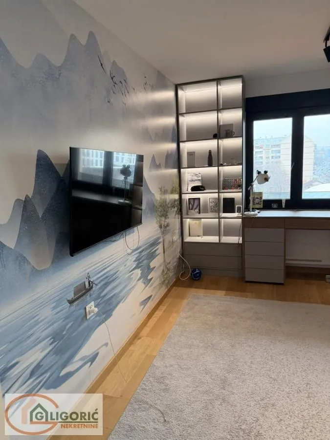 Sale, apartment, 152m², Čubura, Beograd