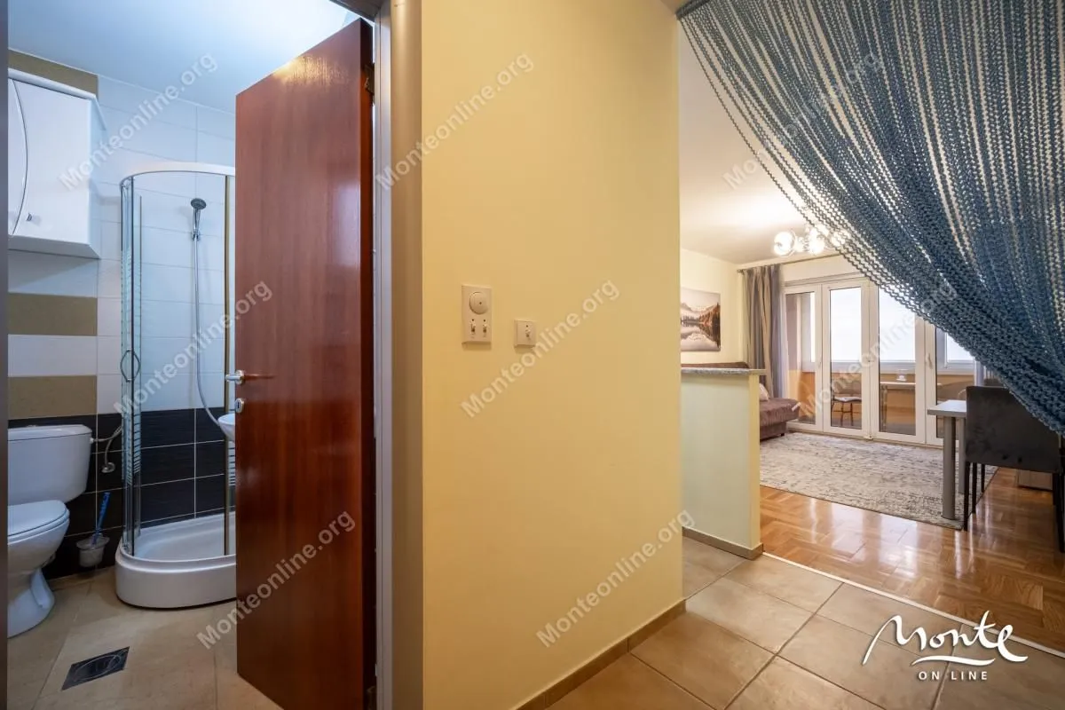 Prodaja, dvosoban stan, 55m², Bečići, Budva