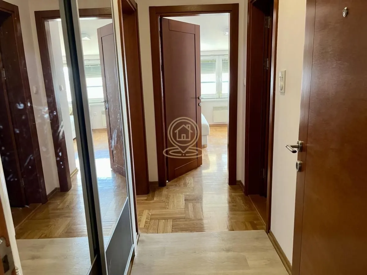 Prodaja, jednosoban stan, 40m², Centar, Vrnjačka Banja