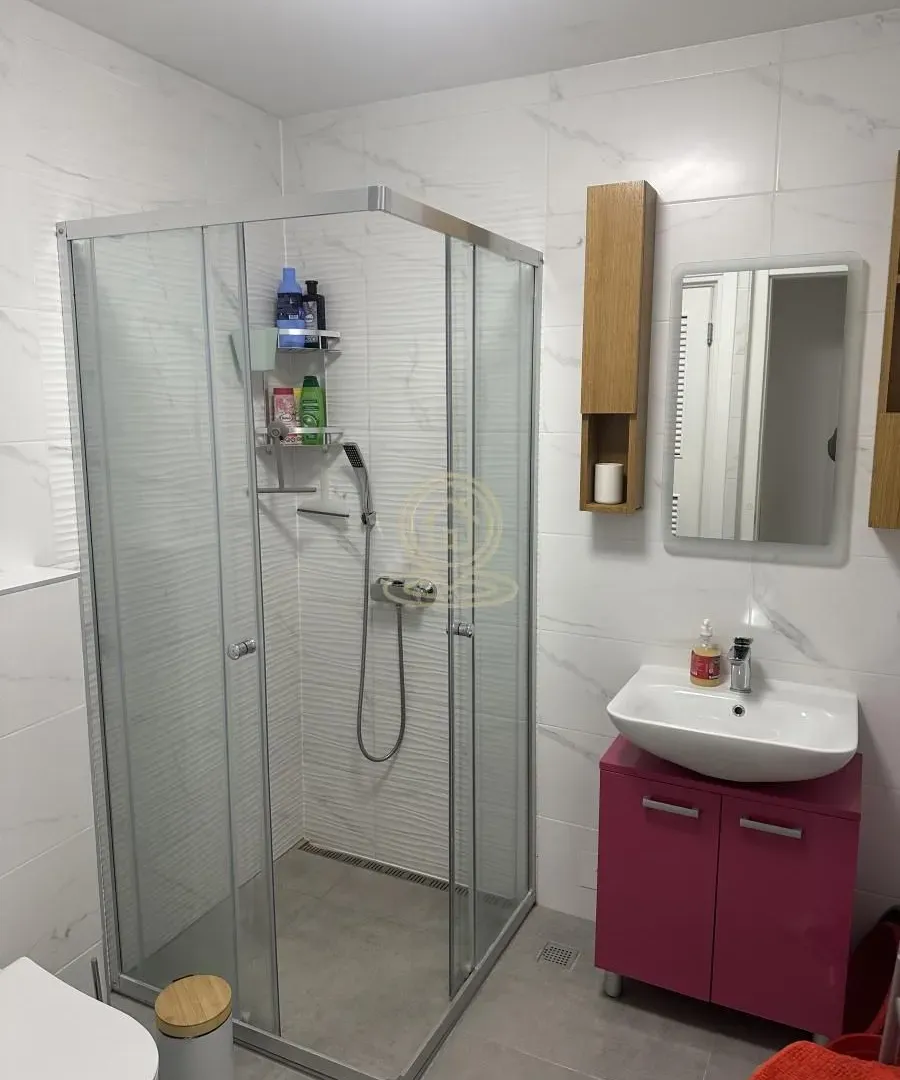 Izdavanje, dvosoban stan, 43m², Trošarina, Voždovac Sve Podlokacije