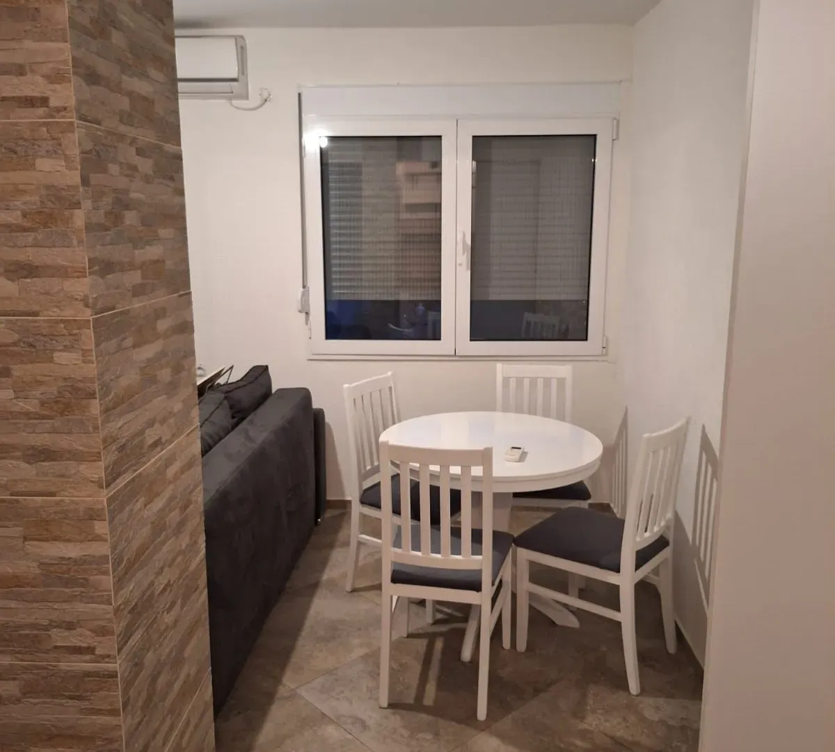 Prodaja, trosoban stan, 60m², Centar, Tivat