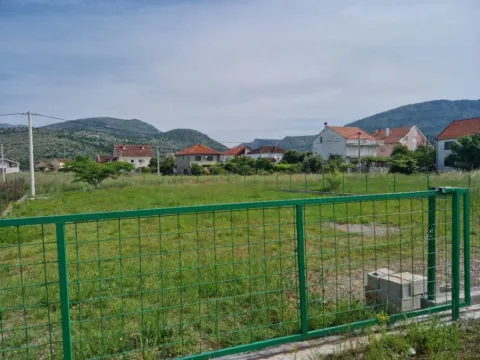 Prodaja, plac, 655m², Doljani, Podgorica