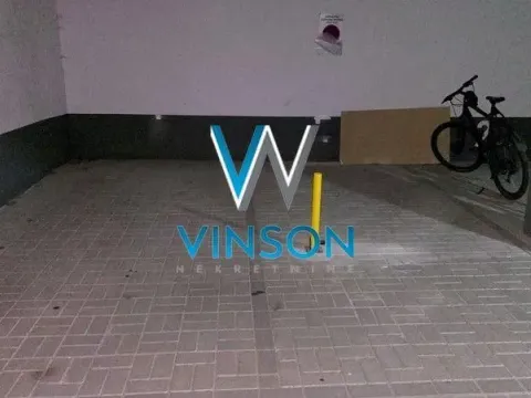 Izdavanje, parking/garaža, 10m², Salajka, Novi Sad Sve Podlokacije