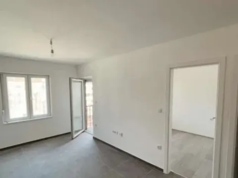 Sale, one bedroom apartment, 33m², Srebrno jezero, Veliko Gradište - image 5