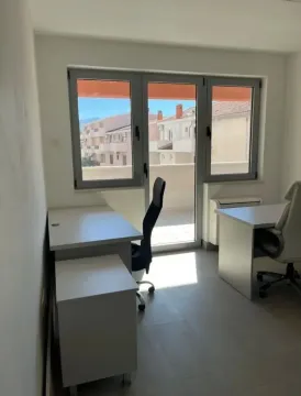 Rent, office space, 53m², Mainski Put, Budva - image 8