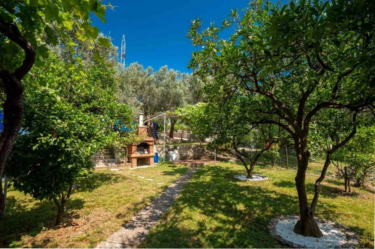 Prodaja, kuća, 154m², Bar, Crna Gora