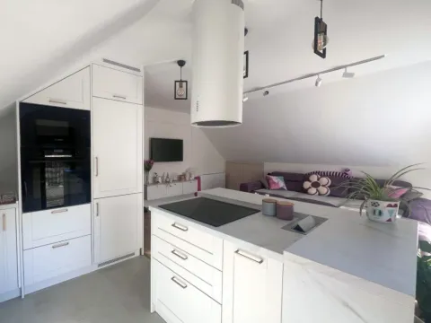 Izdavanje, stan, 64m², Bajice, Cetinje - image 12