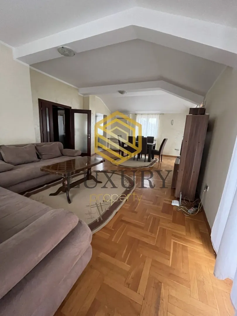 Rent, four bedroom apartment, 150m², Stari Aerodrom, Podgorica
