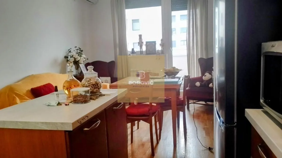 Prodaja, trosoban stan, 65m², Zvezdara Sve Podlokacije, Beograd