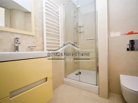 Izdavanje, jednosoban stan, 55m², Gorica C, Podgorica - image 12