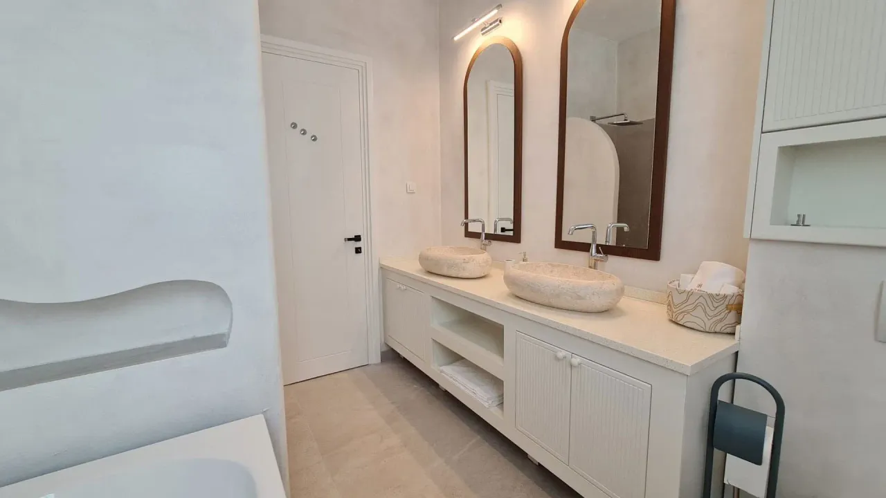 Prodaja, kuća, 170m², Skočiđevojka, Budva