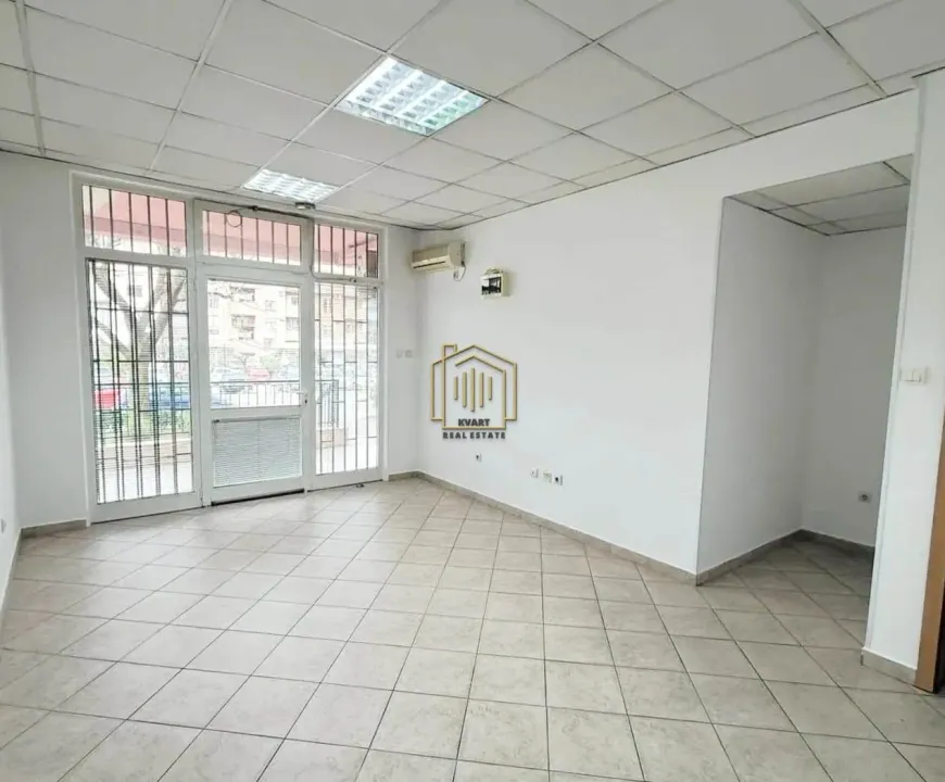 Izdavanje, poslovni prostor, 24m², Krivi Most, Podgorica