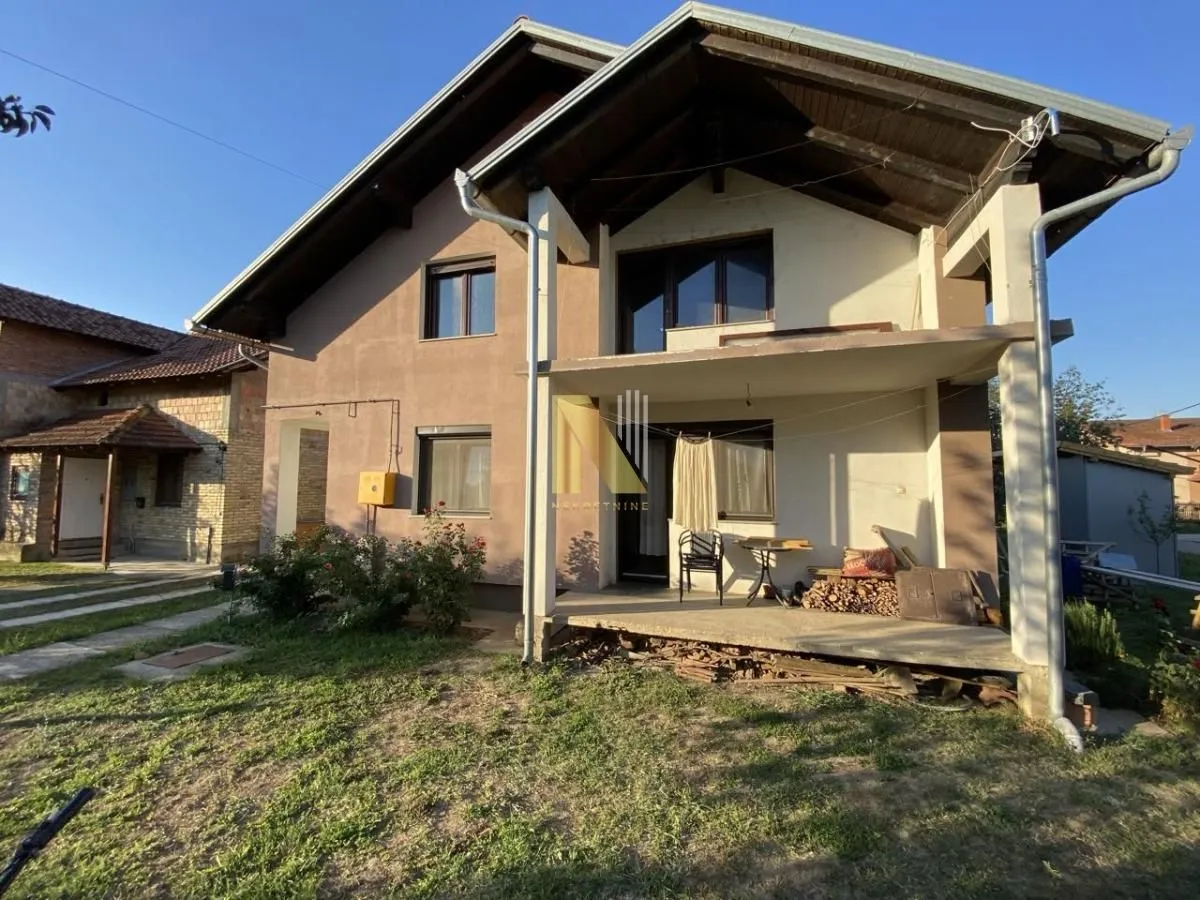 Prodaja, kuća, 180m², Temerin, Novi Sad