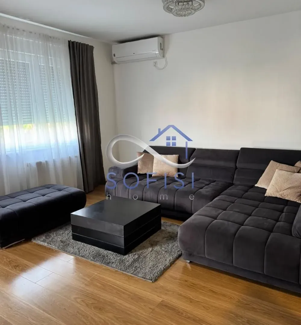 Izdavanje, trosoban stan, 75m², Socijalno, Novi Sad Sve Podlokacije