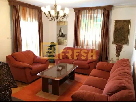 Izdavanje, dvosoban stan, 100m², Gornja Gorica, Podgorica - image 2