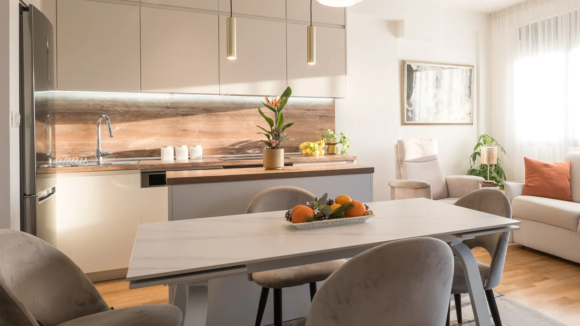 Prodaja, dvosoban stan, 63m², Pod Kuk, Tivat