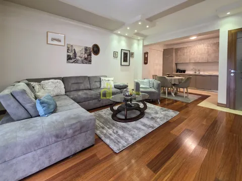 Izdavanje, dvosoban stan, 76m², Centar, Podgorica - image 3