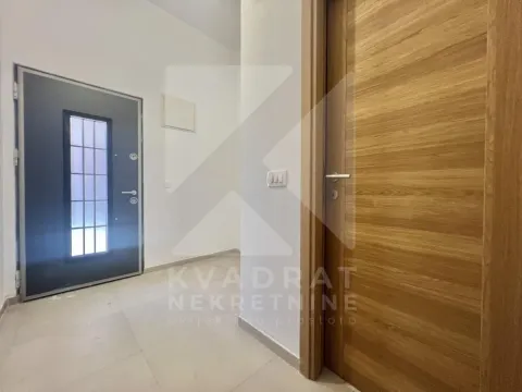 Rent, office space, 69m², Momišići, Podgorica - image 6