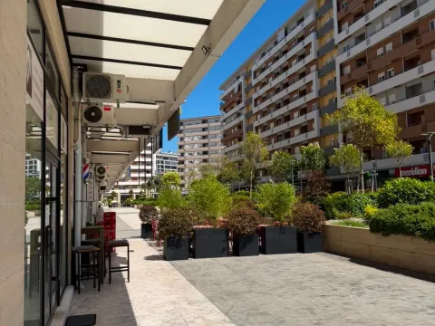Sale, office space, 57m², Central Point, Podgorica - image 2