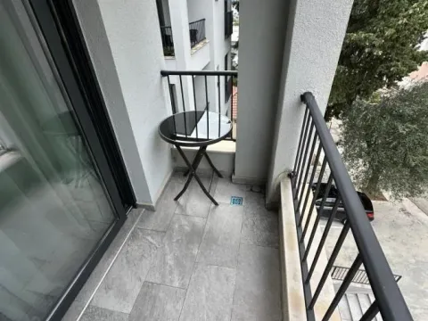 Prodaja, garsonjera, 24m², Tivat, Crna Gora - image 4