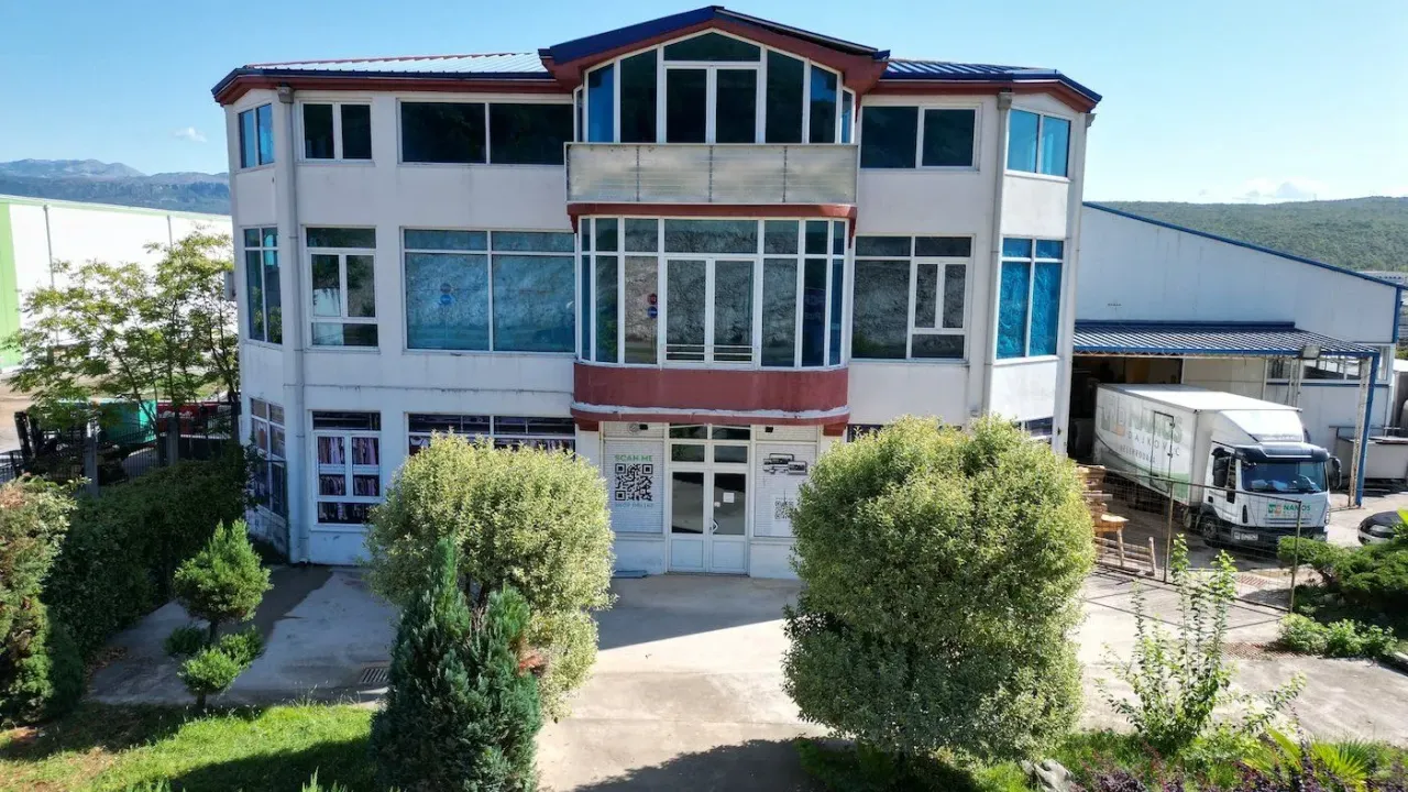 Sale, office space, 900m², Mareza, Podgorica