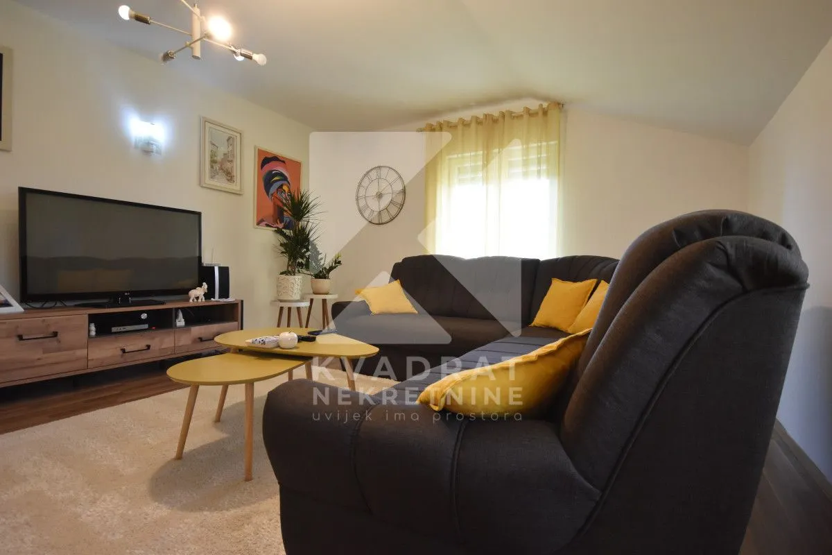 Prodaja, kuća, 220m², Donji Kokoti, Podgorica