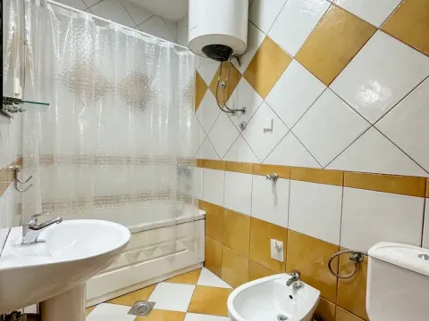 Rent, two bedroom apartment, 69m², Stari Aerodrom, Podgorica - image 6