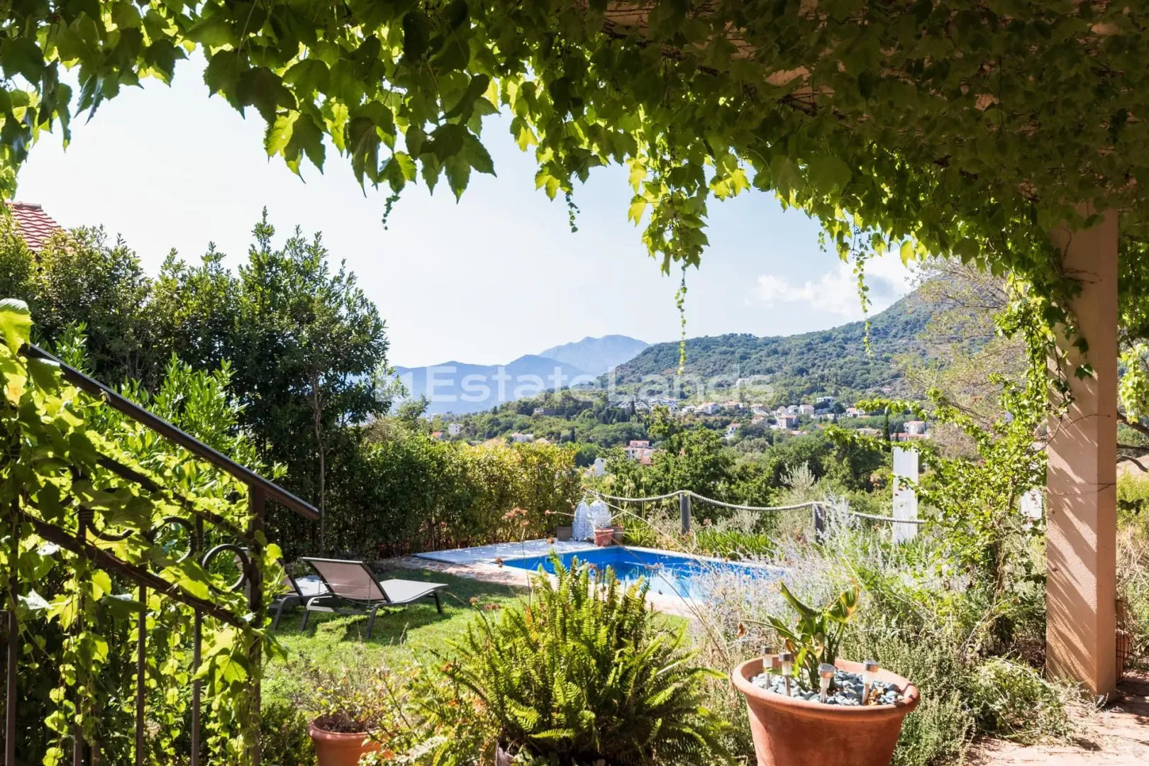 Prodaja, kuća, 158m², Kavač, Kotor