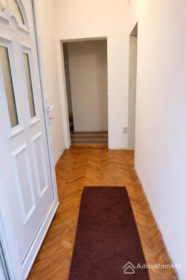 Prodaja, dvosoban stan, 53m², Kalimanj, Tivat